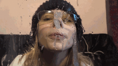 http://www.spitting-femdom.com/post_images/post-561.gif